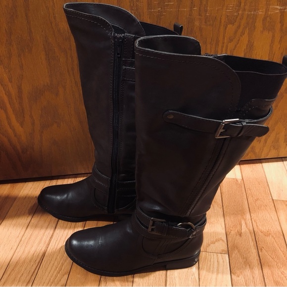 Call It Spring Size 7 Dark Chocolate Brown Knee High Full inside zipper Buckles - Picture 13 of 16